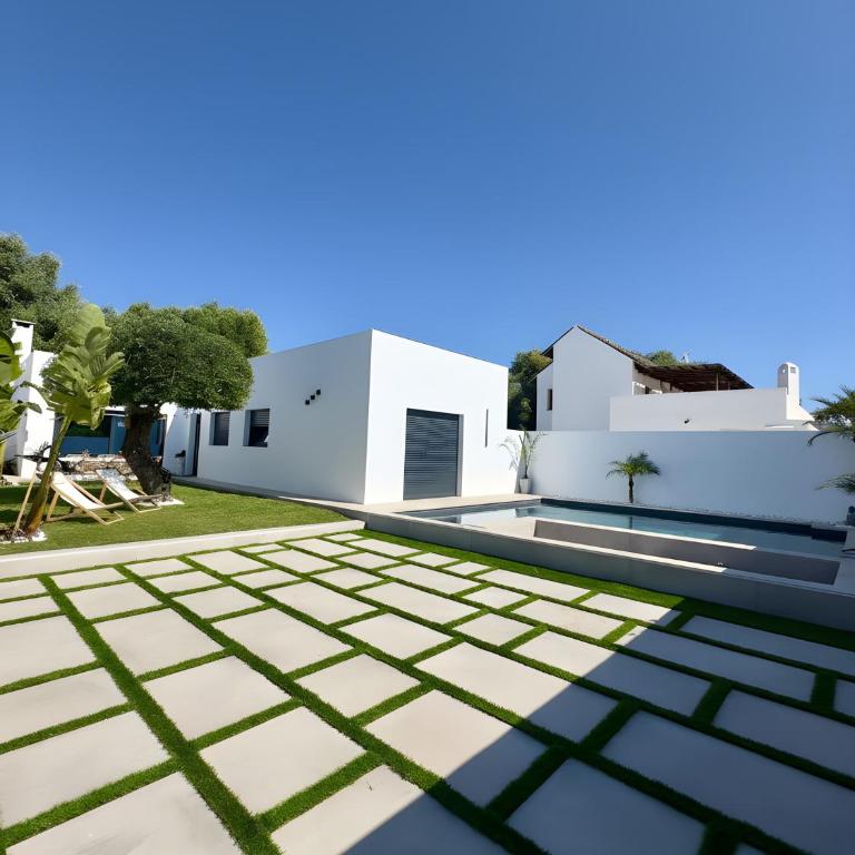 Alojate en esta ESPECTACULAR VILLA en Zahora - Villa - 4