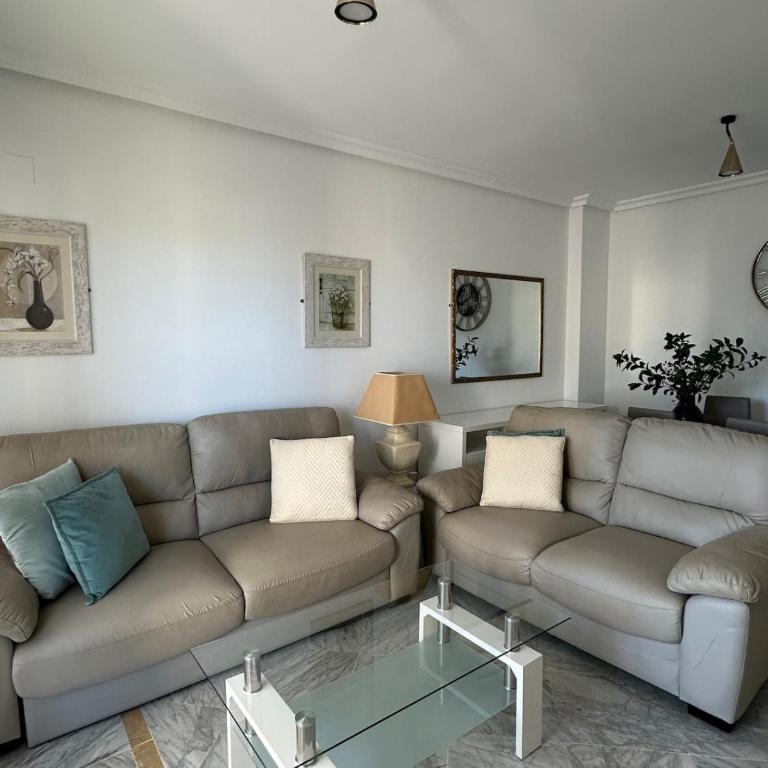 Lorcrimar III Apartment with Sea Views, Pool, Paddle Courts and Parking - Two-Bedroom Apartment - 14