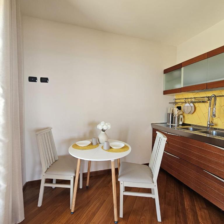 Dream & Fly Sea Colors - Three-Bedroom Apartment - 23