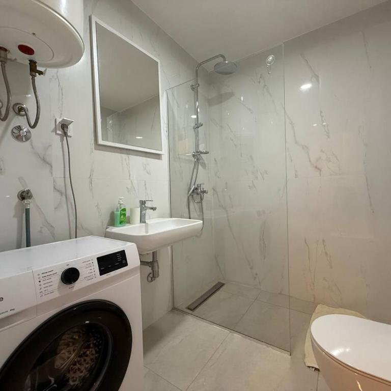 Modern 2-Bedroom Apartment, Becici, Budva - Apartman sa 2 Spavaće Sobe i Balkonom - 14