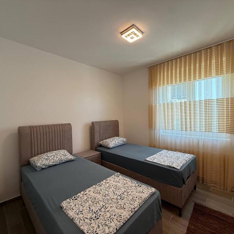 Modern 2-Bedroom Apartment, Becici, Budva - Apartman sa 2 Spavaće Sobe i Balkonom - 20