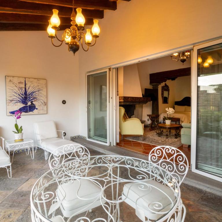 Las Mañanitas - Suite con vistas a la piscina - 12
