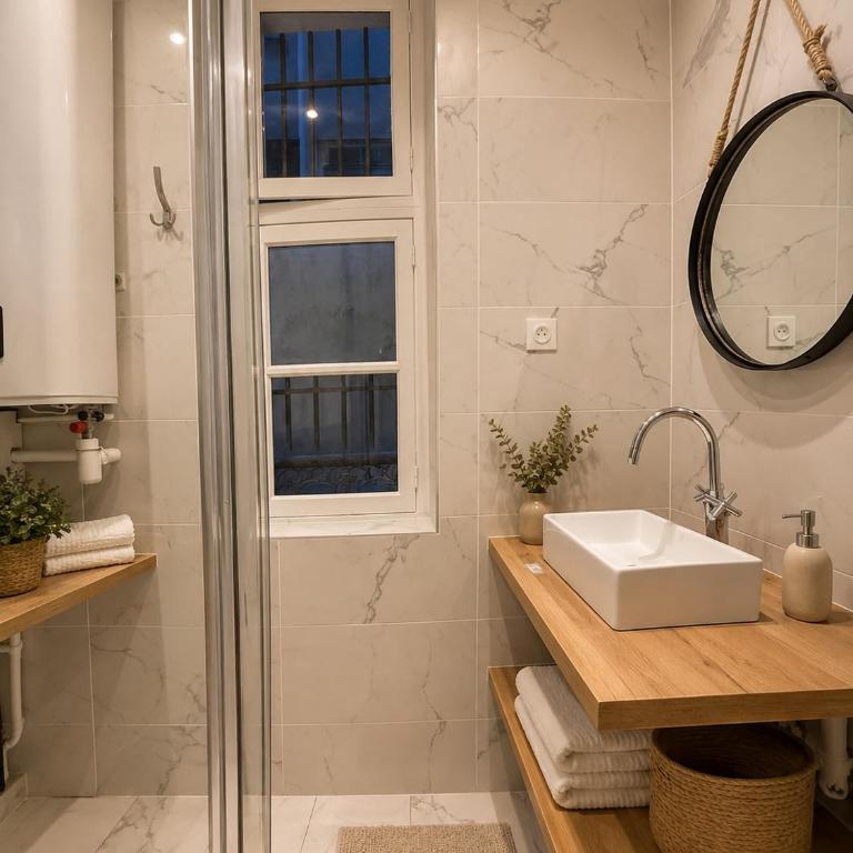MIKESTAY PARIS Apartment for 6 Saint-Lazare - Two-Bedroom Apartment - 2