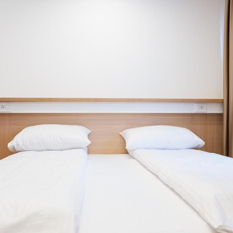 Mahagoni Rooms - Double or Twin Room - 18