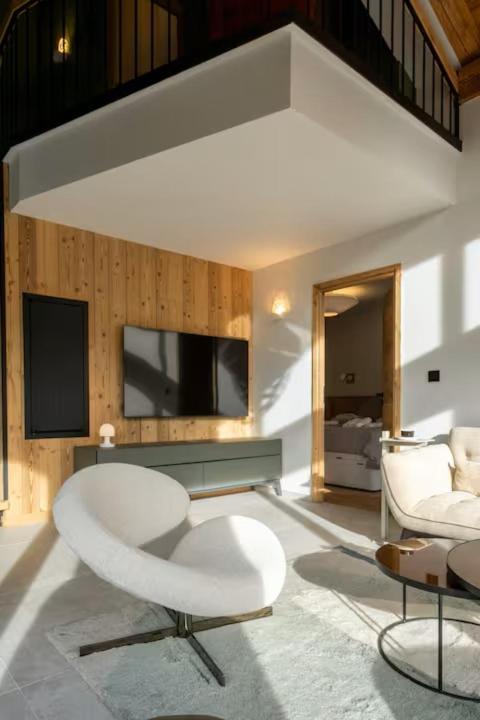 Chalets Solski, luxe, jacuzzi, piscine, sauna, cinéma avec majordome - Chalet - 31