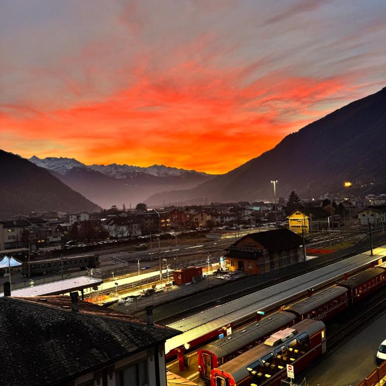 Alpenblick Tirano Station - Three-Bedroom Apartment with Mountain View - 18