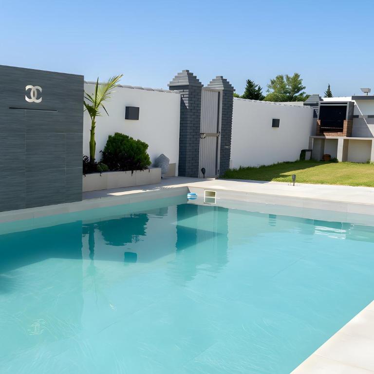 Chalet con piscina privada y barbacoa Rocio - Casa - 7