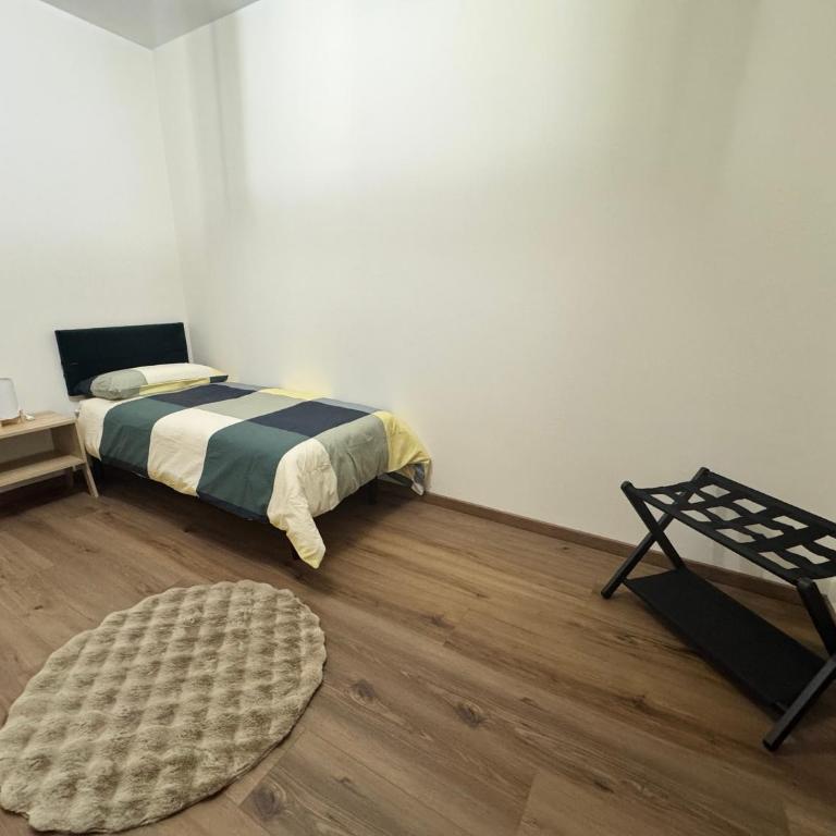 Alpenblick Tirano Station - Three-Bedroom Apartment with Mountain View - 10