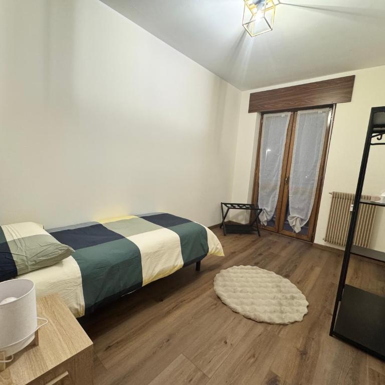 Alpenblick Tirano Station - Three-Bedroom Apartment with Mountain View - 9