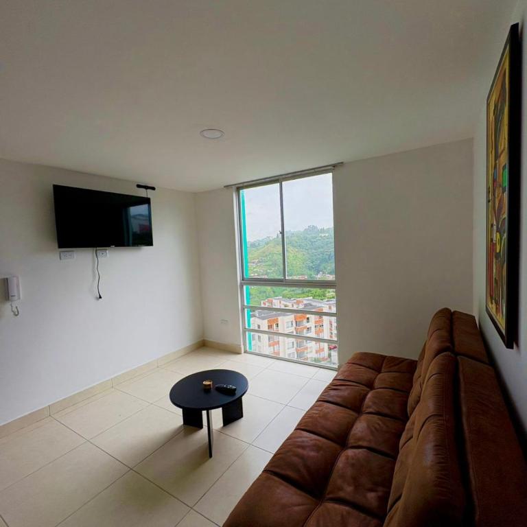 Apartamento Central Frente a la Universidad Autónoma - Two-Bedroom Apartment - 6