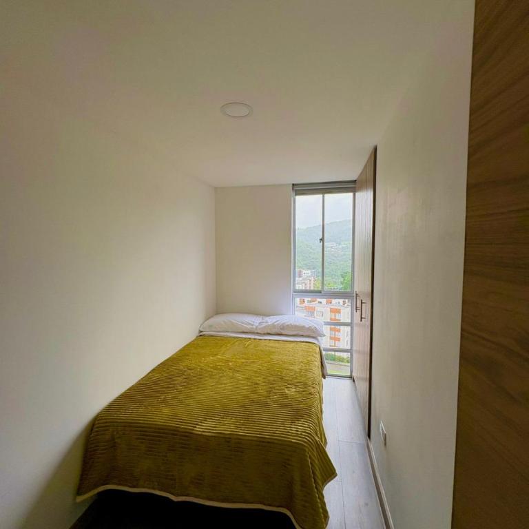 Apartamento Central Frente a la Universidad Autónoma - Two-Bedroom Apartment - 15