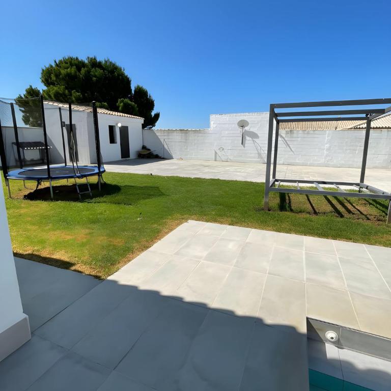 Chalet con piscina privada y barbacoa Rocio - Casa - 33
