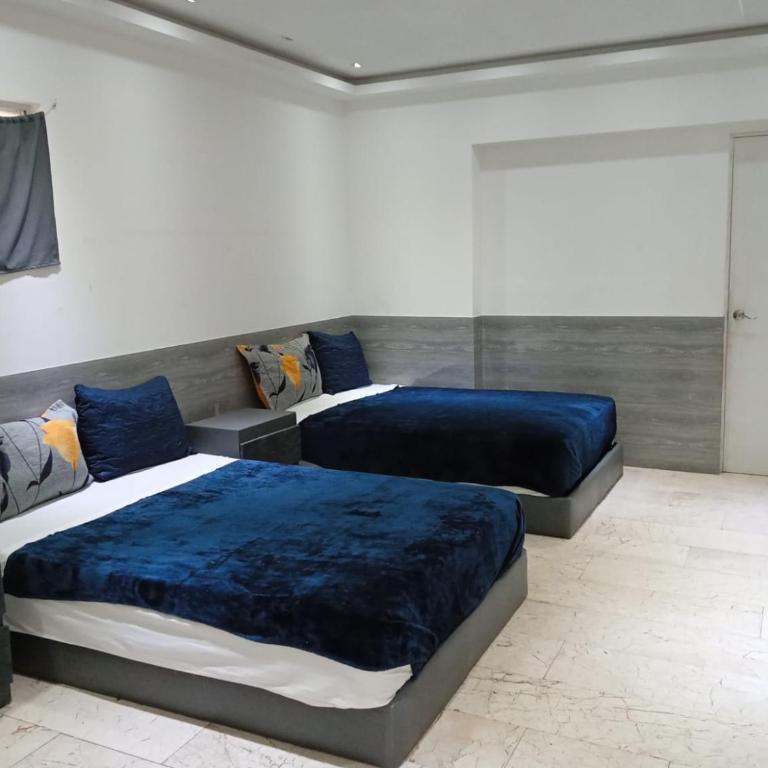 London 248 - Chambre Double ou Lits Jumeaux - 1