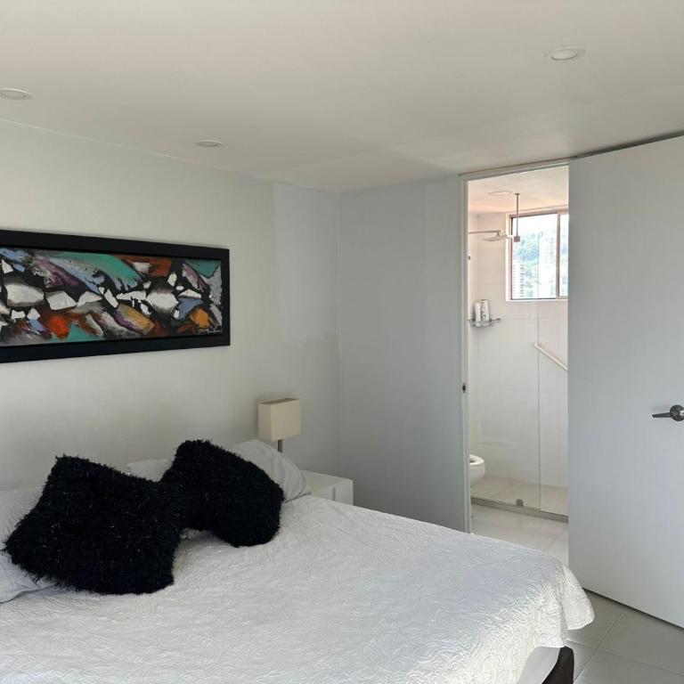 Central apartment in the Heart of Medellin - Two-Bedroom Apartment - 2