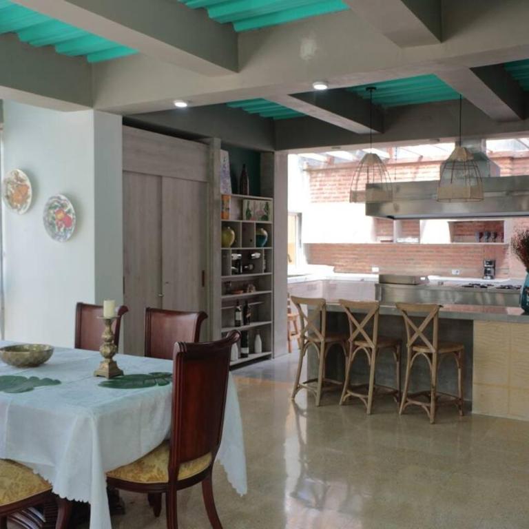 Villa de lujo con piscina, 6 hab, rooftop y BBQ - Villa - 68