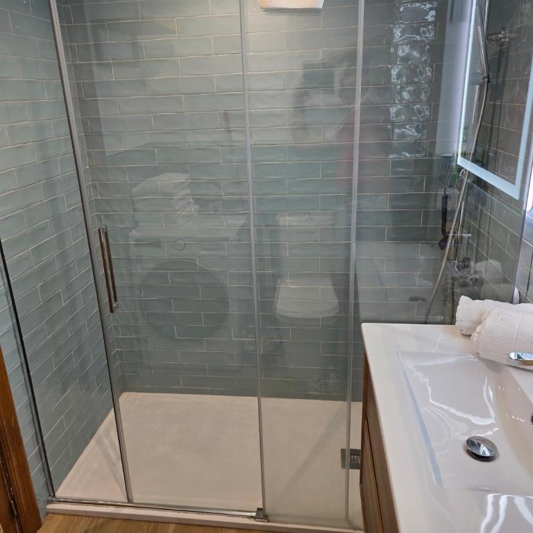 Enebro Pie de Pista Plaza Andalucía - Appartamento con 1 Camera da Letto, Balcone e Vista Montagna - 18