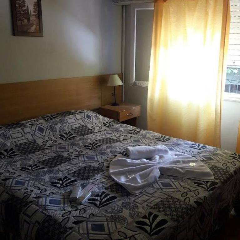 Catalina's HOTEL - Two-Bedroom Apartment - 6