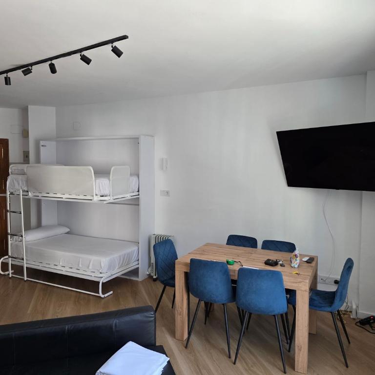 Enebro Pie de Pista Plaza Andalucía - Appartamento con 1 Camera da Letto, Balcone e Vista Montagna - 20