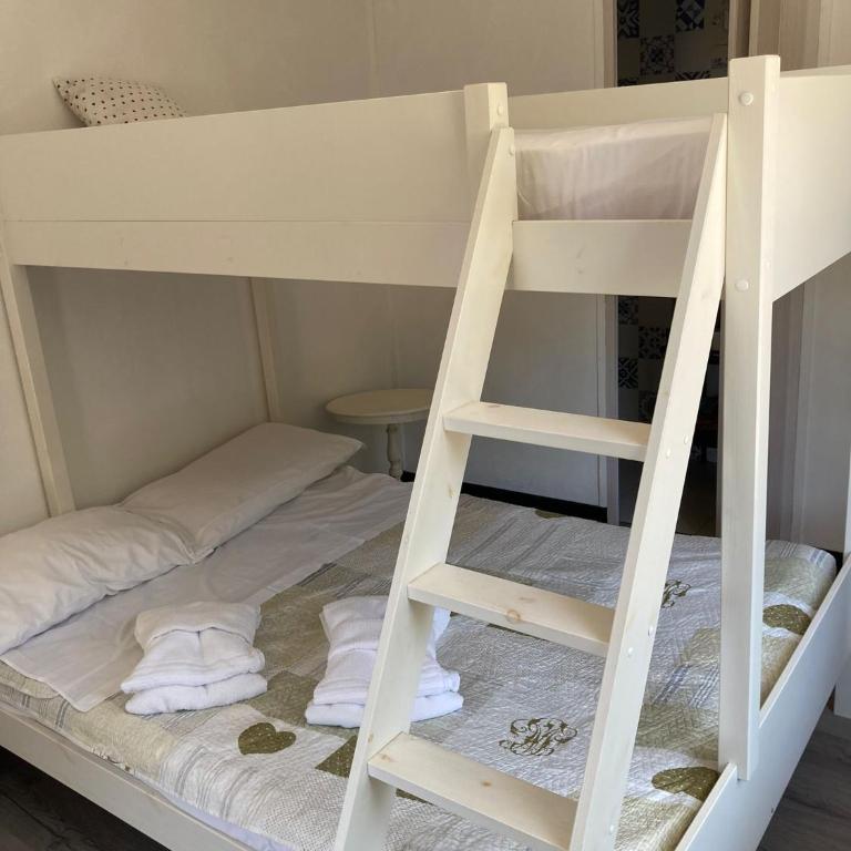 Summer Beach Rooms - Camera Matrimoniale con Letto Supplementare - 1