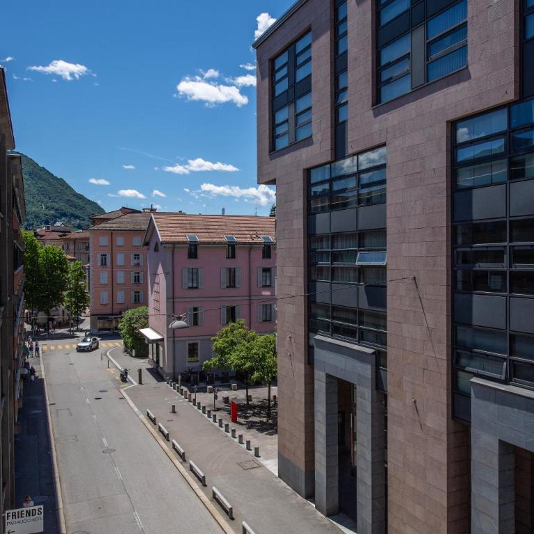 Boutique Suites - Two-Bedroom Apartment - 24