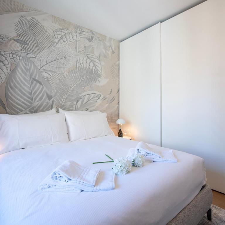 Boutique Suites - Two-Bedroom Deluxe Apartment - 11