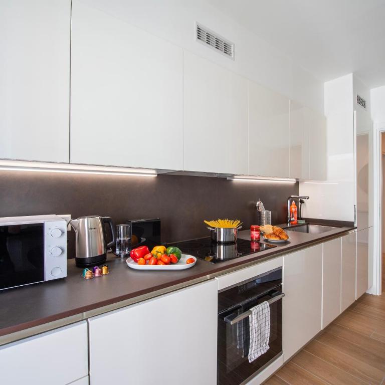 Boutique Suites - Two-Bedroom Deluxe Apartment - 23