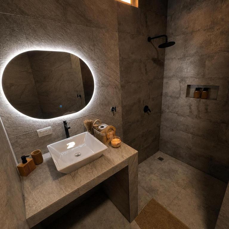 Galápagos Shark Apartment - Two-Bedroom Apartment - 17