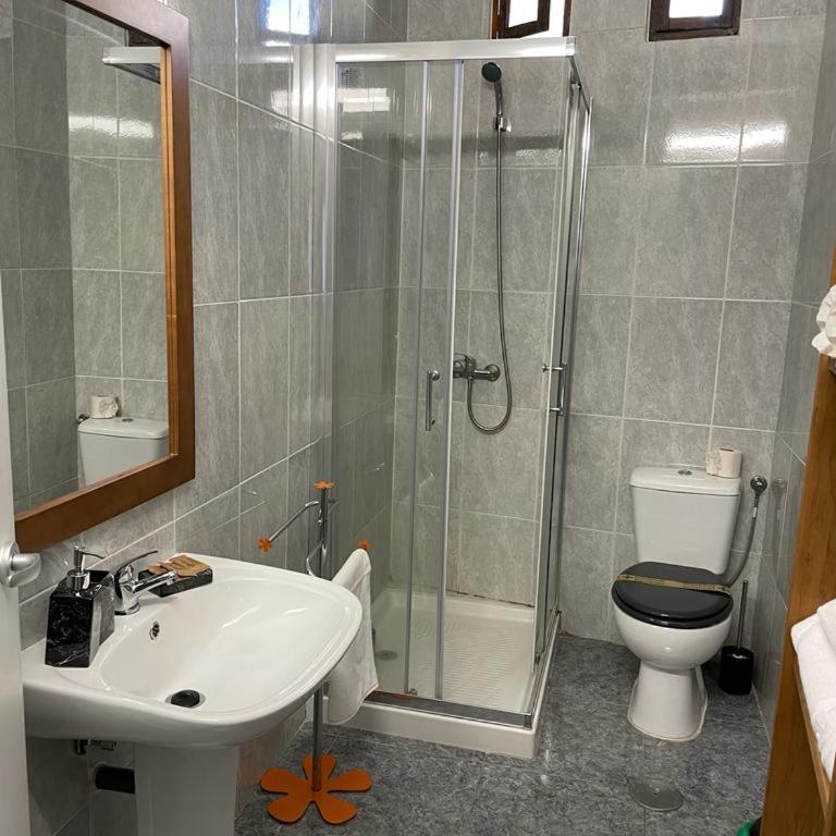 La Casa de Santa Leocadia - Three-Bedroom Apartment - 3
