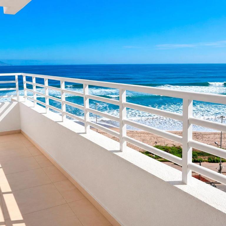 Smart Host Rentals - Style and Comfort by the Sea - Two-Bedroom Apartment with Terrace and Sea View - 5
