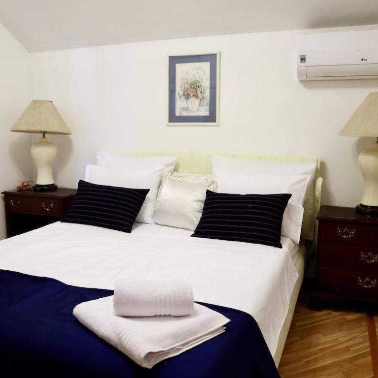 Vintage Penthouse Apartment Sarajevo - Apartman sa 2 Spavaće Sobe - 78