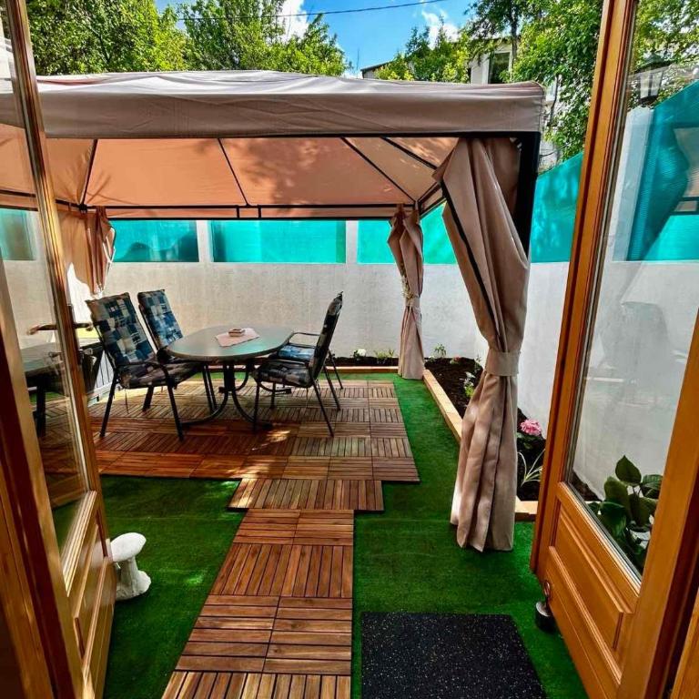 Vintage Penthouse Apartment Sarajevo - Apartman sa 2 Spavaće Sobe - 87