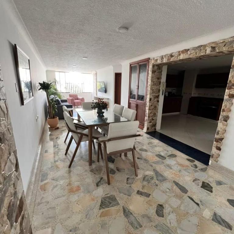 Moderno, Amplio y Central - Apto en Bucaramanga - Apartamento de 2 dormitorios - 22