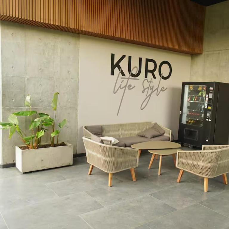 Lujoso Apto Moderno con AC, Balcón, Piscina, Cine y Gym - Apartamento de 1 dormitorio - 9