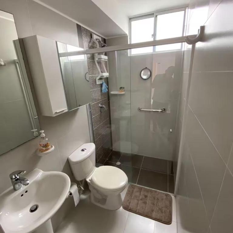 Apto Moderno & Amplio 3 hab - Piscina, BBQ y Balcón - Three-Bedroom Apartment - 6