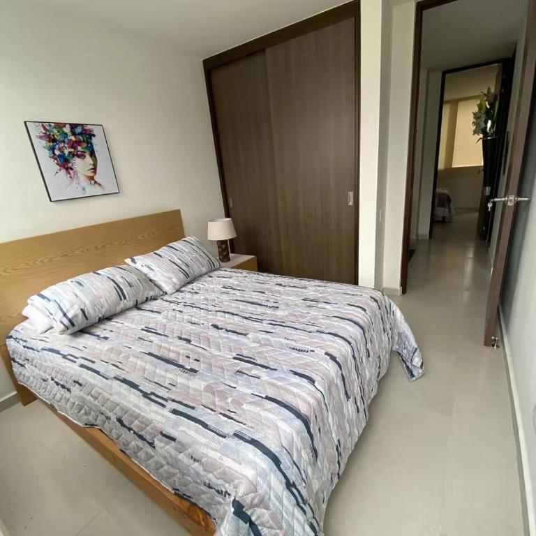 Apto Moderno & Amplio 3 hab - Piscina, BBQ y Balcón - Three-Bedroom Apartment - 18