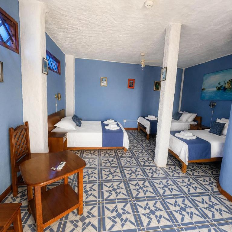 Penguin Hostel - Quadruple Room - 6