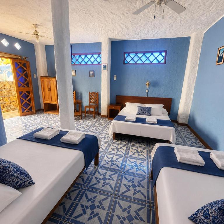 Penguin Hostel - Quadruple Room - 7