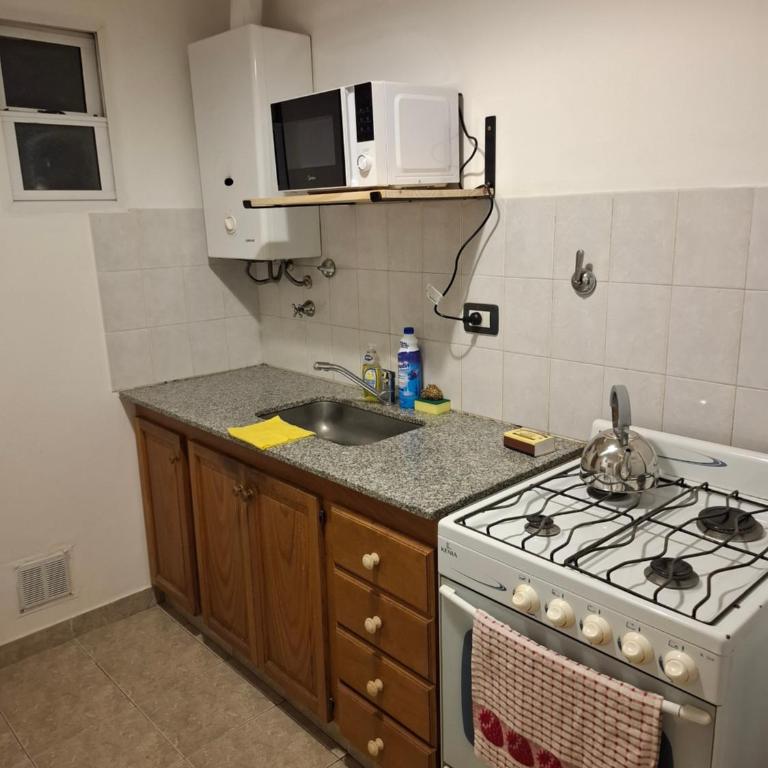 Departamento céntrico para 4 personas con cochera en lugar a metros de consulado I T A L I A N O - Apartamento de 1 dormitorio - 2