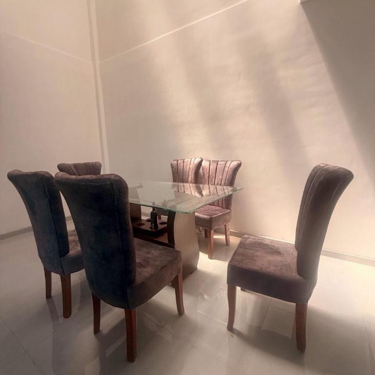 Thomas House - One-Bedroom Apartment - 1