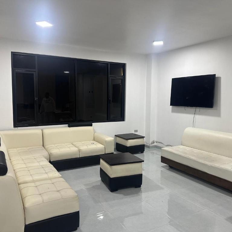 Thomas House - One-Bedroom Apartment - 4