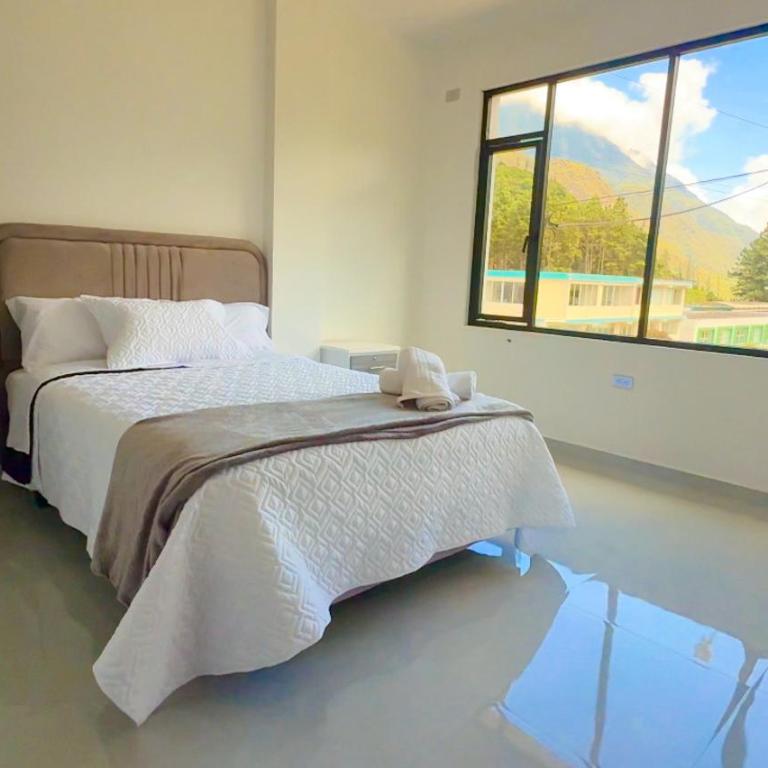 Thomas House - One-Bedroom Apartment - 9