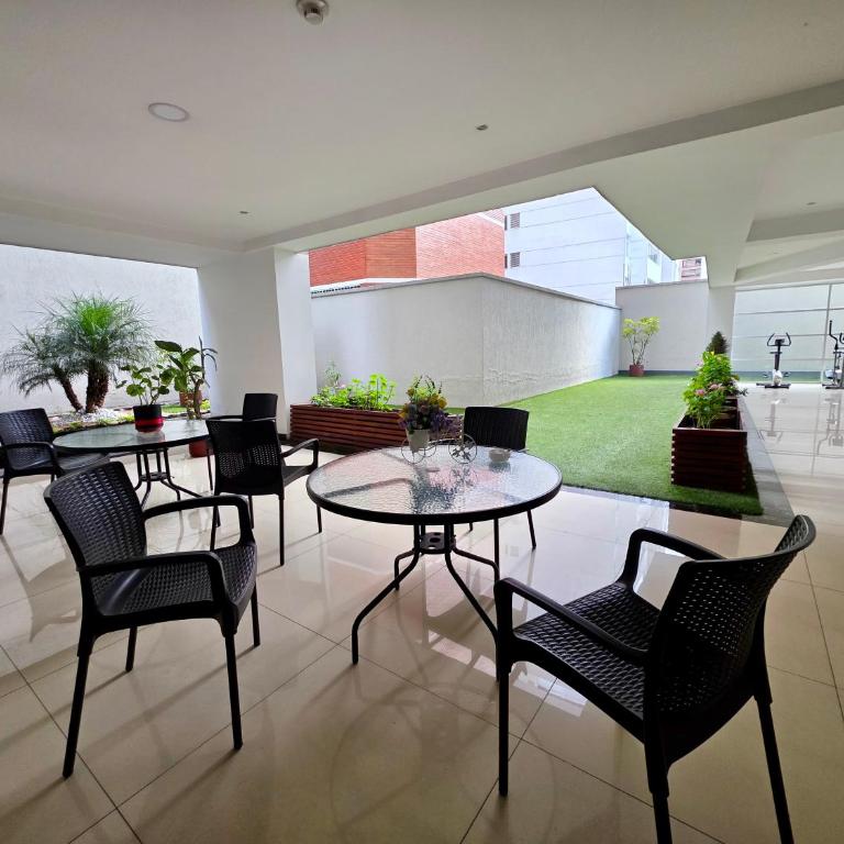 2 Bedrooms with a View,Near the Mall and MegaMaxi - Apartamento de 2 dormitorios - 15