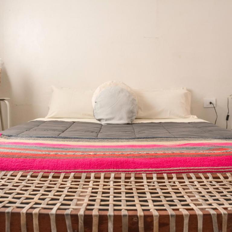Gran casa privada en Mendoza centro hasta 15 personas - Three-Bedroom House - 17
