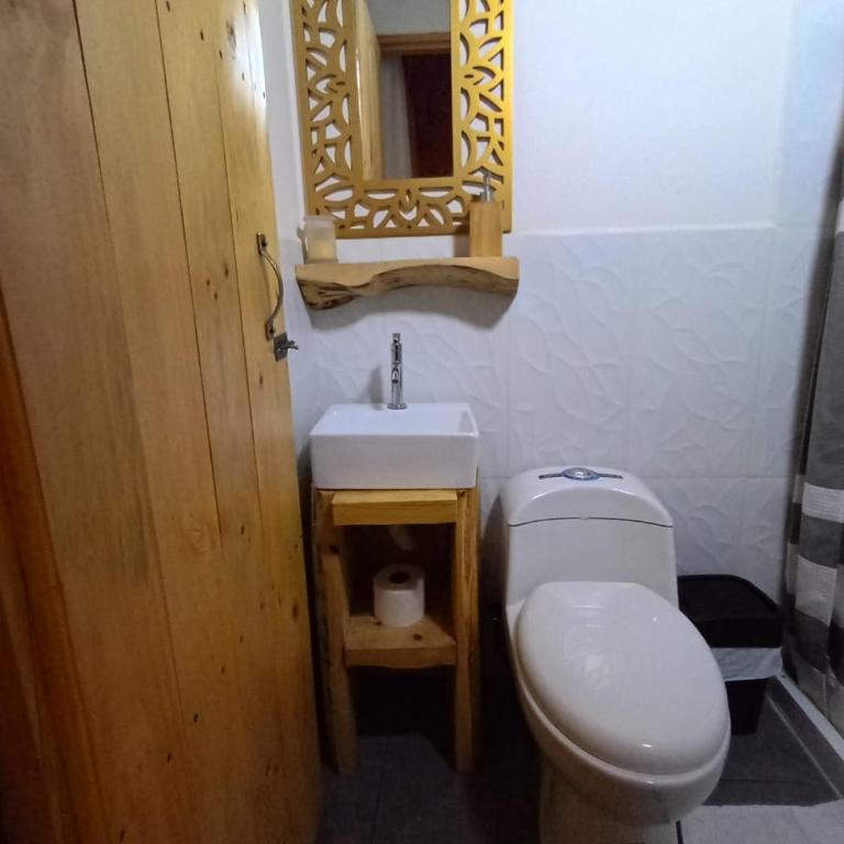 Sigchos Lodge - Triple Room with Private Bathroom - 10