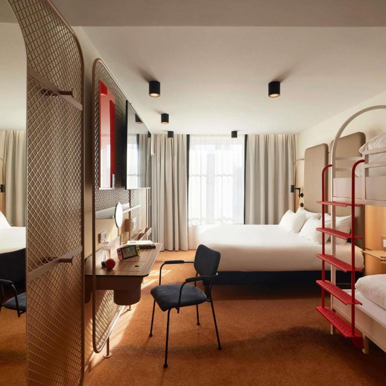 You Hotel Deauville - Handwritten Collection - Chambre Familiale Supérieure avec 1 Lit Double et 2 Lits Superposés - 2