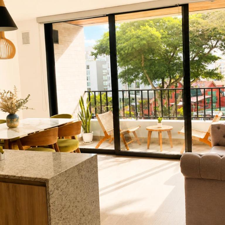 Modern Miraflores 2BR Flat Park View Balcony King Bed - Apartamento Deluxe de 2 dormitorios con balcón - 1