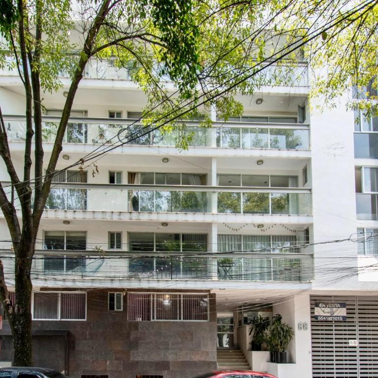 Massive rooftop terrace steps from everything - Apartamento de 2 dormitorios - 21