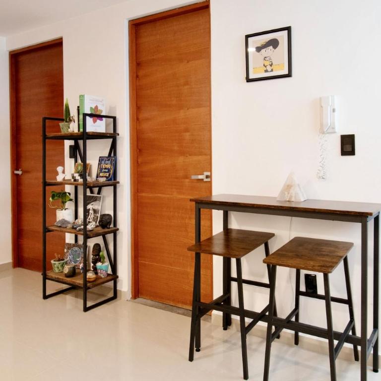 Massive rooftop terrace steps from everything - Apartamento de 2 dormitorios - 47