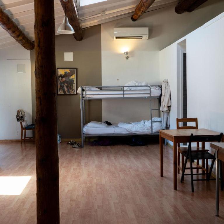 Vertigo Hostel - Appartement - 6