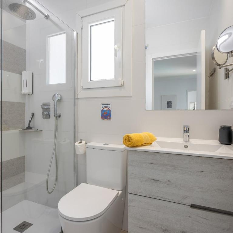 Meraki3-Picina cubierta climatizada - Chambre Quadruple avec Douche - 15